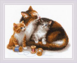 1811 Набор для вышивания Riolis "Кошка с котятами"